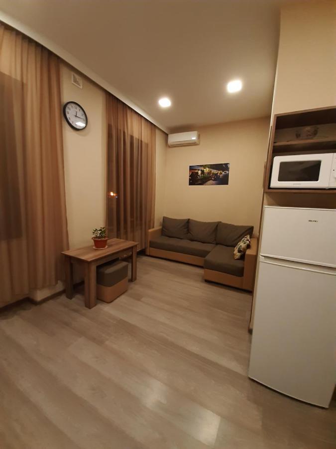 Yerevan, Abovyan 34 My Street المظهر الخارجي الصورة